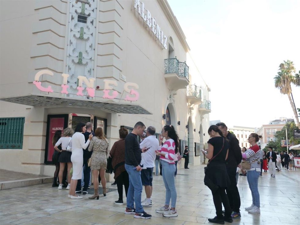Archivo - Taquillas del Cine Albéniz de Málaga