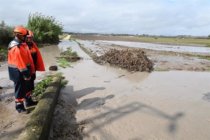 Zona anegada de agua por las lluvias en San Isidro del Guadalete, Jerez de la Frontera (Cádiz)