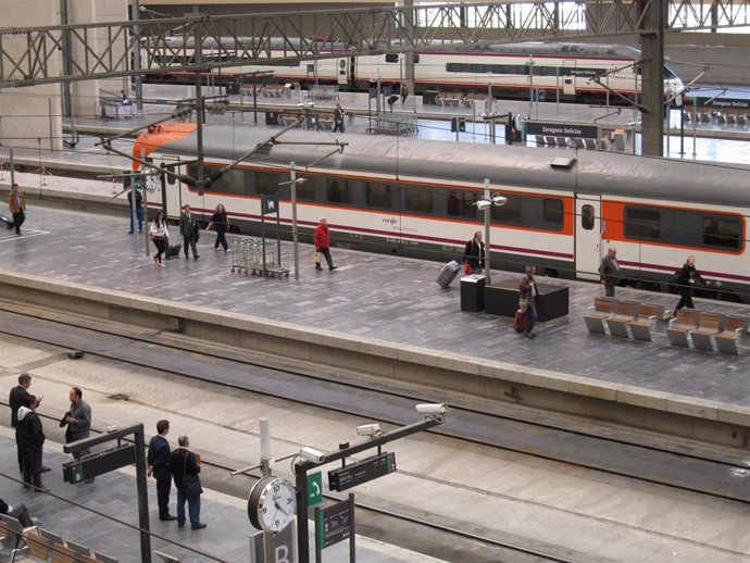 Archivo - Interior De La Estación Delicias De Zaragoza