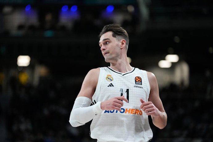 Mario Hezonja of Real Madrid looks on during the Turkish Airlines EuroLeague, Regular Season, basketball match played between Real Madrid Baloncesto and Panathinaikos B.C. at Wizink Center pavilion on October 17, 2024, in Madrid, Spain.