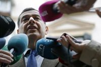 Moreno pide "extremar la precaución" y evitar desplazamientos "innecesarios" ante el aviso rojo por lluvias en Huelva