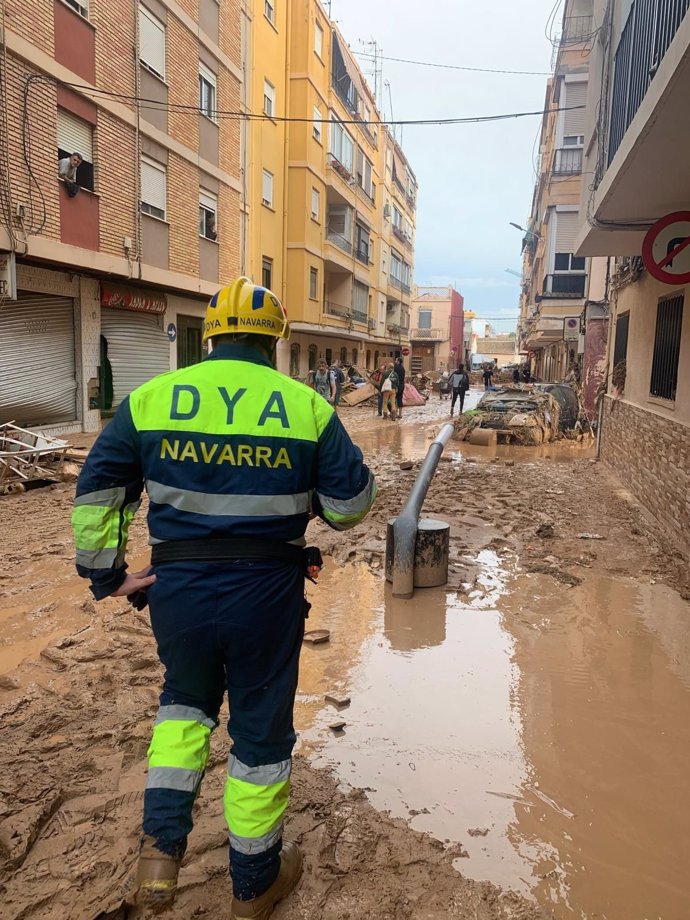 Voluntarios de DYA Navarra se desplazan a Valencia para colaborar en las labores de rescate.