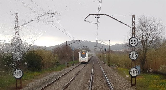 Rodalies mantiene restricciones en la R15, R16 y R17 en el sur de Tarragona por las lluvias