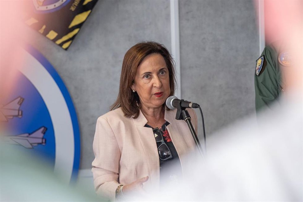 Archivo - La ministra de Defensa, Margarita Robles