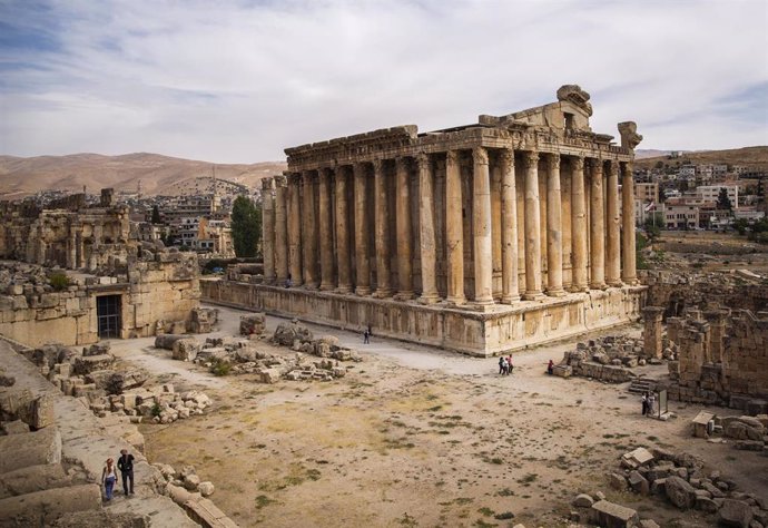 Archivo - Templo de Baco en el complejo de ruinas romanas en la ciudad de Baalbek, en el este de Líbano (archivo)