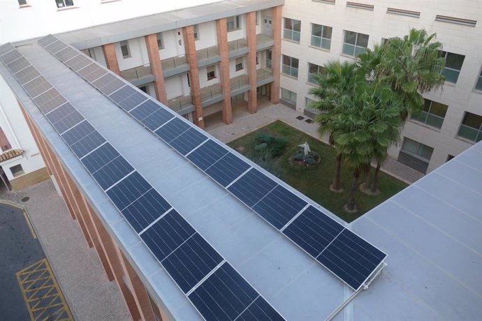 El Hospital San Juan de Dios de Córdoba ha instalado 474 paneles fotovoltaicos