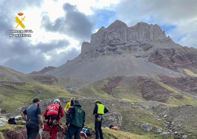 Fallece un senderista en la zona del pico Castillo d'Acher.