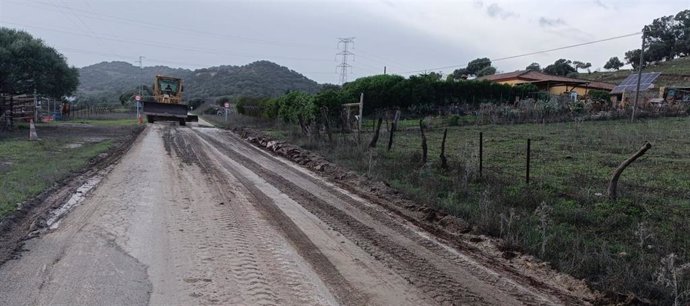 Imagen de una de las carreteras secundarias de Cádiz afectadas por las lluvias