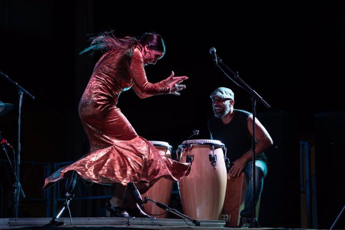 El Teatro de las Esquinas acoge este sábado el concierto de Patax.