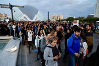 La Generalitat comunica que ya hay suficientes voluntarios para hoy y emplaza a vecinos a acudir en próximos días