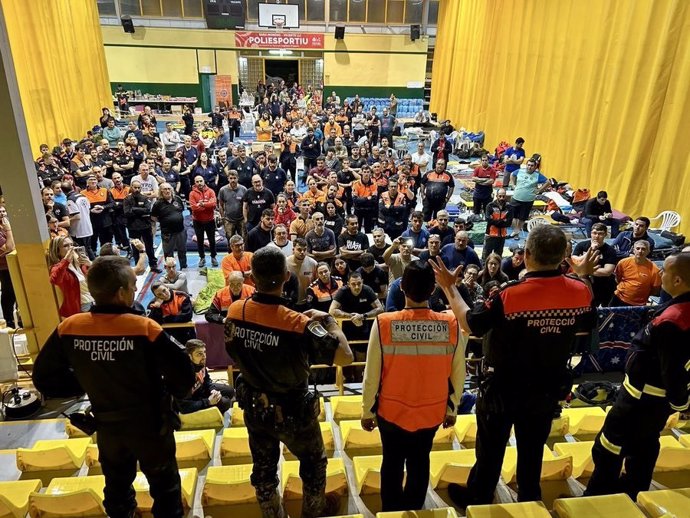 Voluntarios de Protección Civil en Moncada