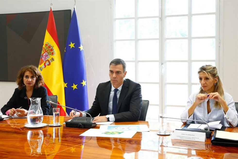 El presidente del Gobierno, Pedro Sánchez, preside el comité de crisis para dar seguimiento a los efectos de la DANA