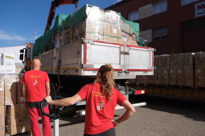 La Junta colabora con los afectos por la DANA en Valencia