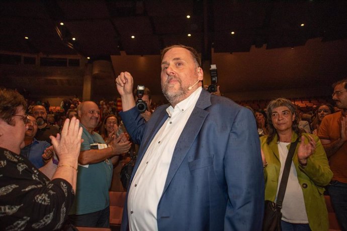 Archivo - El expresidente de ERC, Oriol Junqueras, a su llegada a la presentación de la candidatura 'Militància Decidim', a 21 de septiembre de 2024, en Olesa de Montserrat (Catalunya)