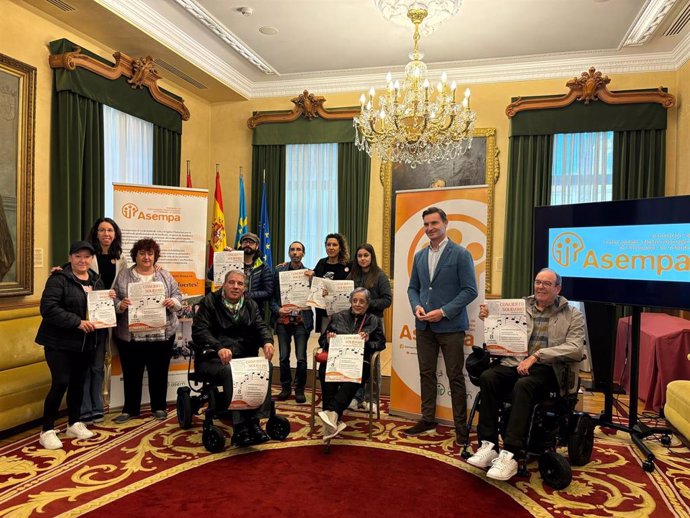 Presentación en el Ayuntamiento de Gijón del concierto solidario organizado por la Asociación de Enfermedades Neuromusculares del Principado de Asturias (Asempa).