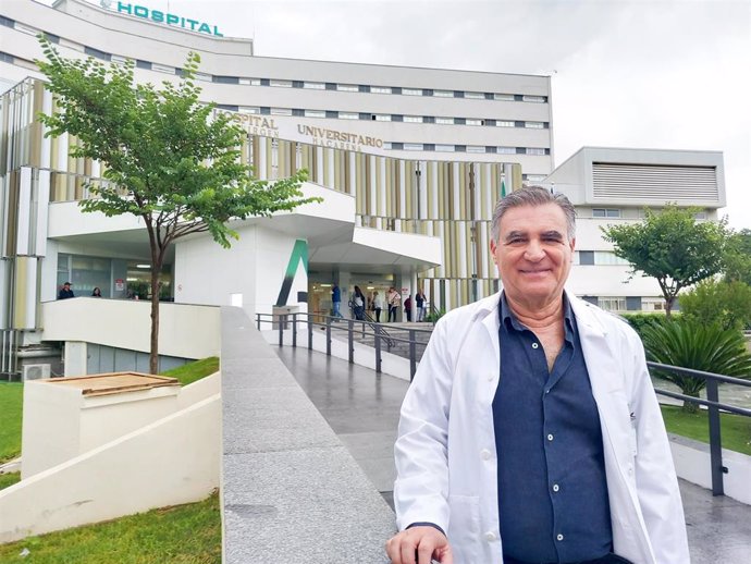 Serafín Sánchez, doctor en Medicina, especialista en Otorrinolaringología y jefe del Servicio de Otorrinolaringología del Hospital Universitario Virgen Macarena