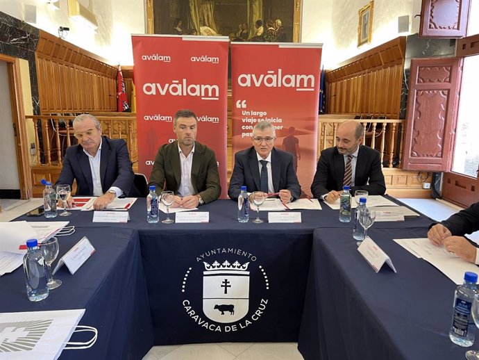 L director general de Aválam, Luis Martínez de Salas; el alcalde de Caravaca de la Cruz, José Francisco García; el presidente de Aválam, Pedro Díaz, y el director del INFO, Joaquín Gómez