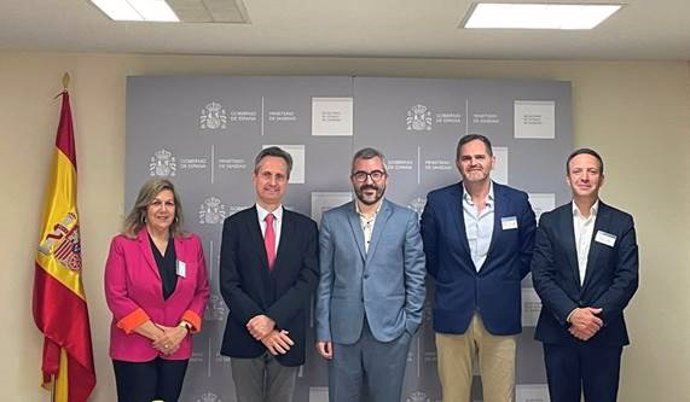 La Fundación ECO presenta al Ministerio de Sanidad las necesidades en el abordaje del cáncer en España