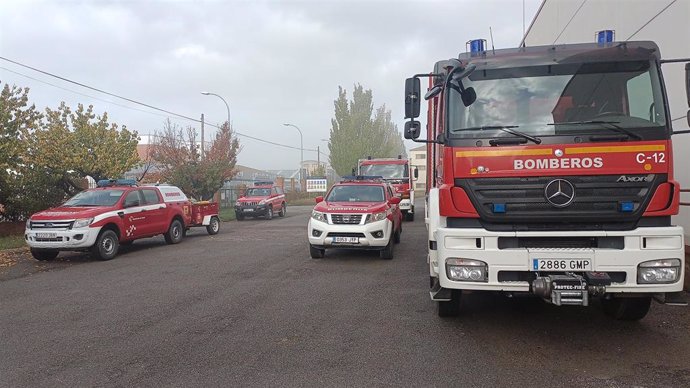 Bomberos de la DPT enviados a Catarroja (Valencia).