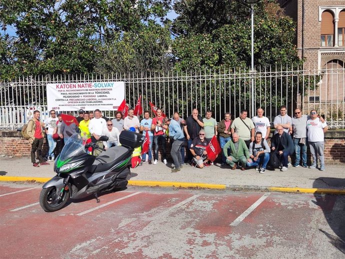 La plantilla de la logística de Solvay inicia movilizaciones para que se respeten sus derechos laborales y su seguridad