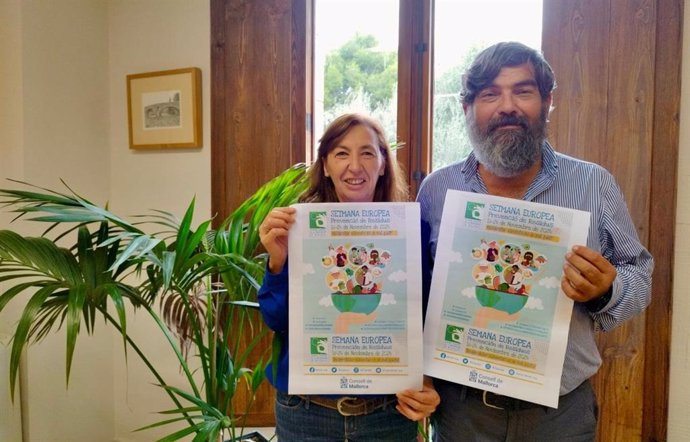 El conseller insular de Medio Ambiente, Medio Rural y Deportes, Pedro Bestard, presenta la Semana Europea de la Prevención de Residuos