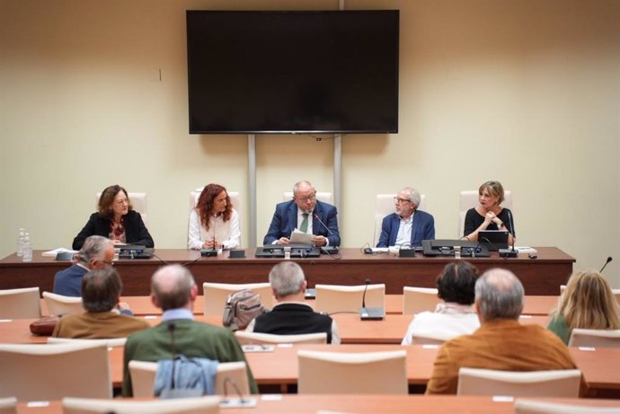 Presentación del libro 'Hollywood desafía a Hollywood. Películas que contravienen la norma clásica'.