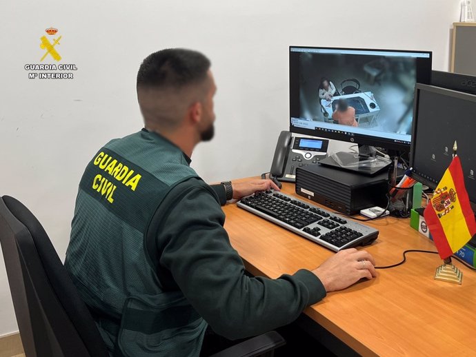 Detenida por robar joyas a ancianas y venderlas en tiendas especializadas en Villena (Alicante).