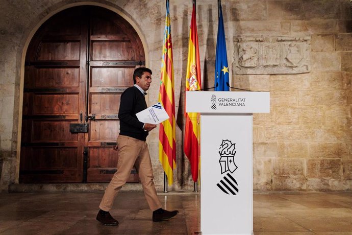 El president de la Generalitat, Carlos Mazón, ofrece una rueda de prensa tras el pleno extraordinario del Consell