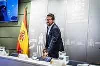 Trabajo llama a la "reflexión" a la CEOE y pide a su Comité Ejecutivo que se sume a reducir la jornada