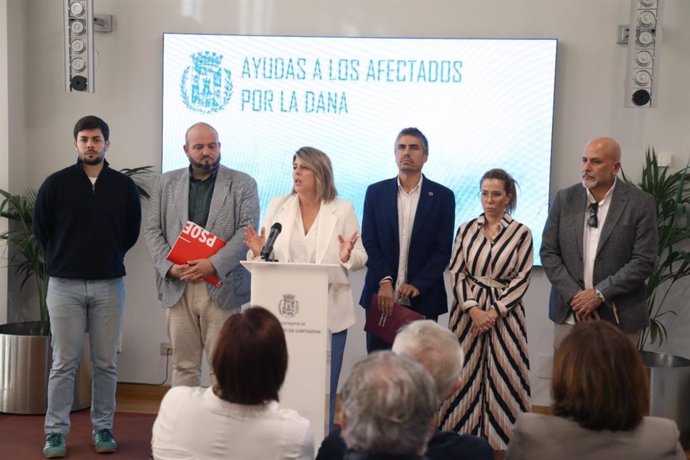 Comparecencia de la alcaldesa, Noelia Arroyo junto a los portavoces de los grupos municipales