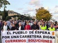 IU respalda al pueblo de Espera en su protesta por el arreglo de la A-393 y resto de carreteras de la Sierra de Cádiz