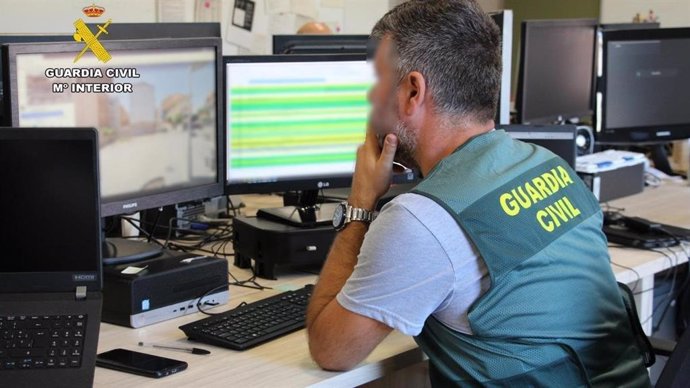 Archivo - Agente de la Guardia Civil en imagen de archivo