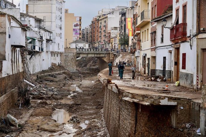 Estragos causados por la DANA, a 4 de noviembre de 2024, en Chiva, Valencia, Comunidad Valenciana (España). La DANA ha dejado, por el momento, 210 víctimas mortales en Valencia, con pueblos devastados, restricciones de movilidad y carreteras cortadas.