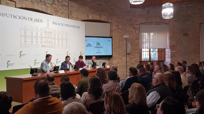 Mesa redonda sobre los centros Guadalinfo.