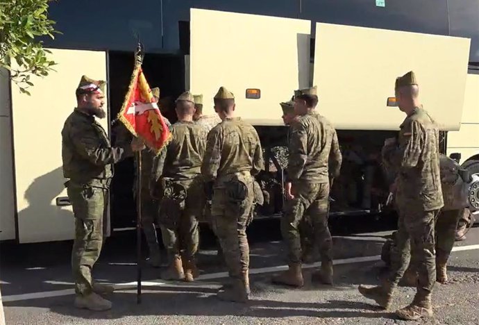 La Brigada de La Legión desplaza un contingente a Valencia desde su base en Almería. 