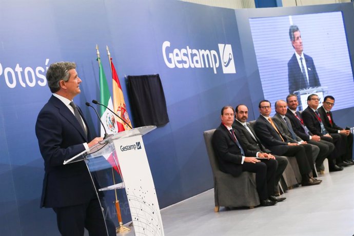 Archivo - Francisco Riberas, presidente ejecutivo de Gestamp, en la inauguración de la nueva planta de la compañía en México