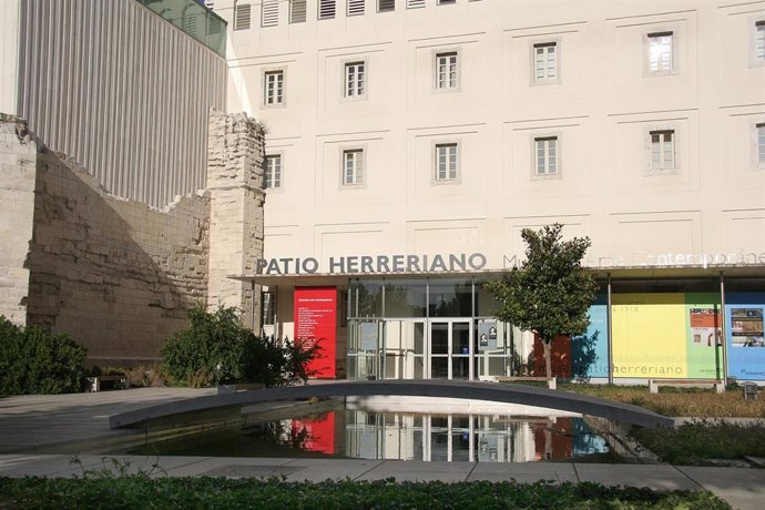 Archivo - Vista exterior de la sede del Museo Patio Herreriano de Valladolid