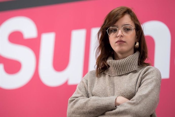 La secretaria de Comunicación de Sumar, Elizabeth Duval, durante una rueda de prensa, en el Espacio Larra, a 26 de octubre de 2024, en Madrid (España). Sumar ha admitido que sus protocolos de prevención y protección de víctimas de acoso y violencia sexual