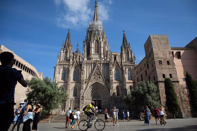 Imagen de archivo - La Catedral Basílica Metropolitana de Barcelona, a 5 de agosto de 2021, en Barcelona, Catalunya (España). 