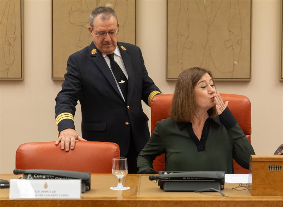 La presidenta del congreso de los diputados, Francina Armengol, a su llegada a la comisión consultiva de nombramientos para la elección de los miembros del Consejo de Administración y del Presidente de la Corporación RTVE, a 6 de noviembre de 2024, en M