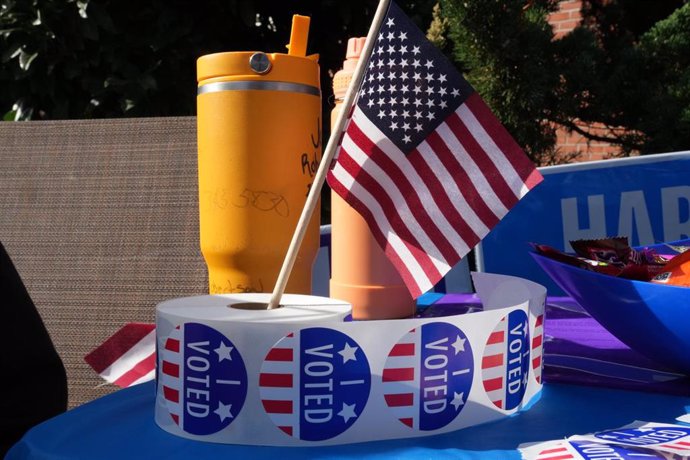 Pegatinas electorales en Doylestown durante la jornada de votación