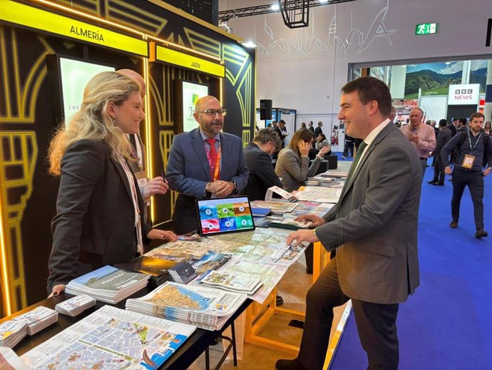 El vicepresidente de la Diputación de Almería, Fernando Giménez, en la feria World Travel Market (WTM).