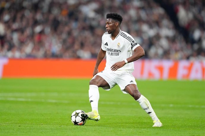 El francés Aurélien Tchouameni (Real Madrid), ante el AC Milan en Champions. 