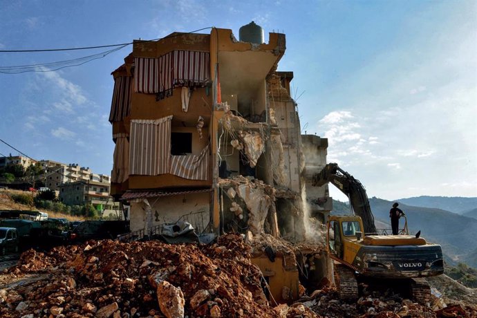 Edificio destruido en la localidad libanesa de Barja tras un ataque israelí