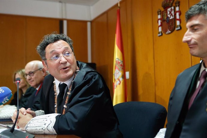 Archivo - El Fiscal General del Estado, Álvaro García Ortiz, durante el acto de toma de posesión del nuevo fiscal jefe de área de Ferrol y Ortigueira, en la sede de los Juzgados de Ferrol, a 13 d septiembre de 2024, en Ferrol, A Coruña, Galicia (España). 