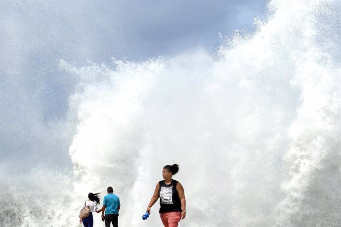 Olas de gran altura en Cuba