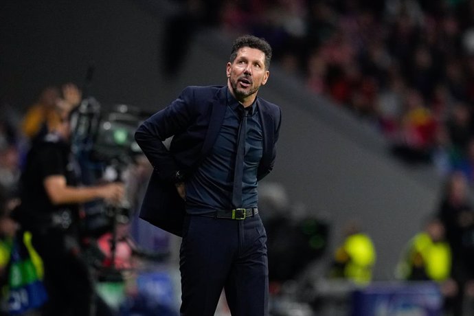 Diego Pablo Simeone, head coach of Atletico de Madrid, looks on during the UEFA Champions League 2024/25 League Phase MD3 match between Atletico de Madrid and LOSC Lille at Riyadh Air Metropolitano stadium on October 23, 2024 in Madrid, Spain.