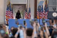 Biden elogia que Harris diera "un paso al frente" en circunstancias "extraordinarias"