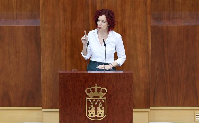 Archivo - La diputada de Más Madrid en la Asamblea, María Pastor, interviene durante un pleno en la Asamblea de Madrid, a 11 de abril de 2024, en Madrid (España).