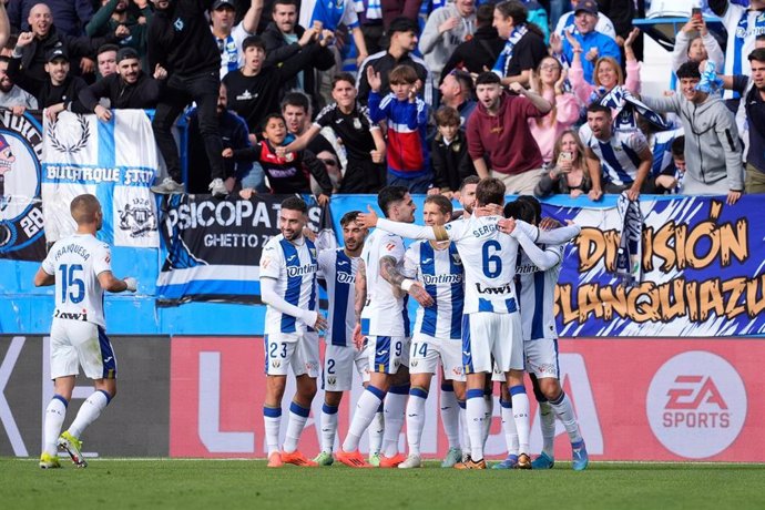 El capitán del CD Leganés Sergio González celebra un gol ante el RC Celta.